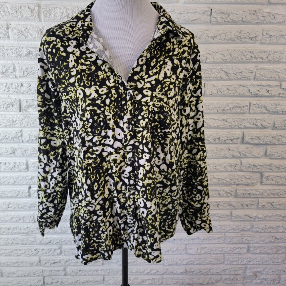 Rock Republic Women Top Extra Large XL Roll Tab Sleeve Black Animal ANI23E